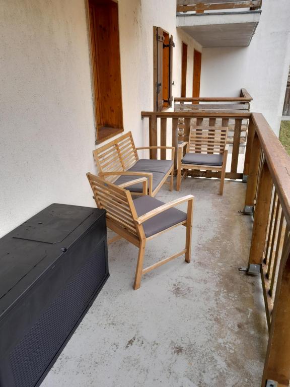 T2 confortable Piscine chauffee Super Besse appartement pied des pistes 12