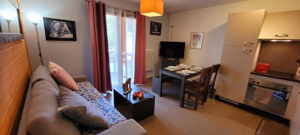 T2 pic de lours Fontromeu appartement pied des pistes 3