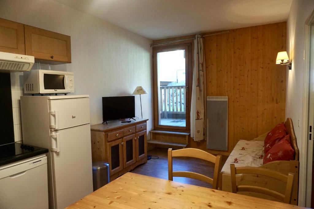 T2 skis aux pieds Les Terrasses de la Bergerie appartement pied des pistes 2