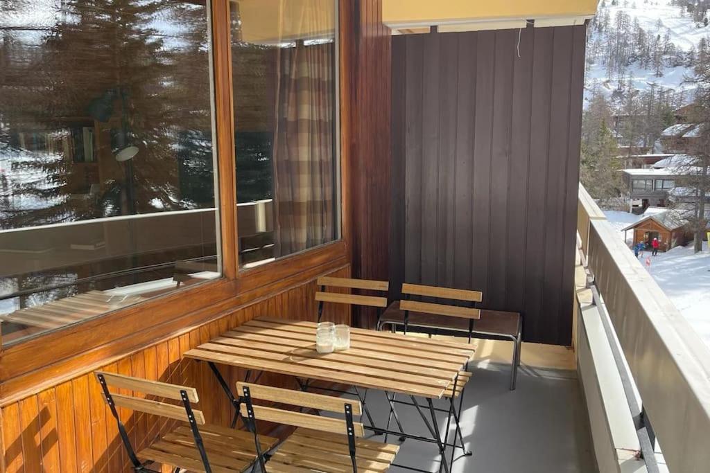 T3 aux Ecrins IV skis aux pieds a Vars appartement pied des pistes 8