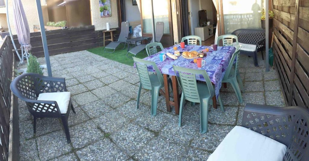 T3 avec terrasse plein sud au pied des telecabines appartement pied des pistes 17
