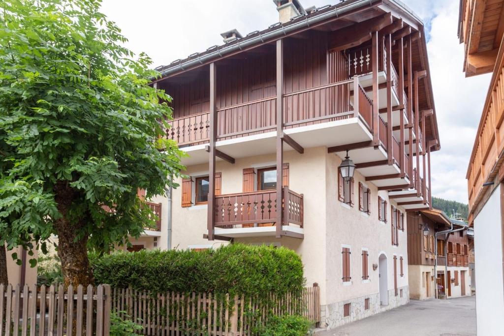 TRES LUMINEUX Cocon avec BALCON pres des pistes appartement pied des pistes 9
