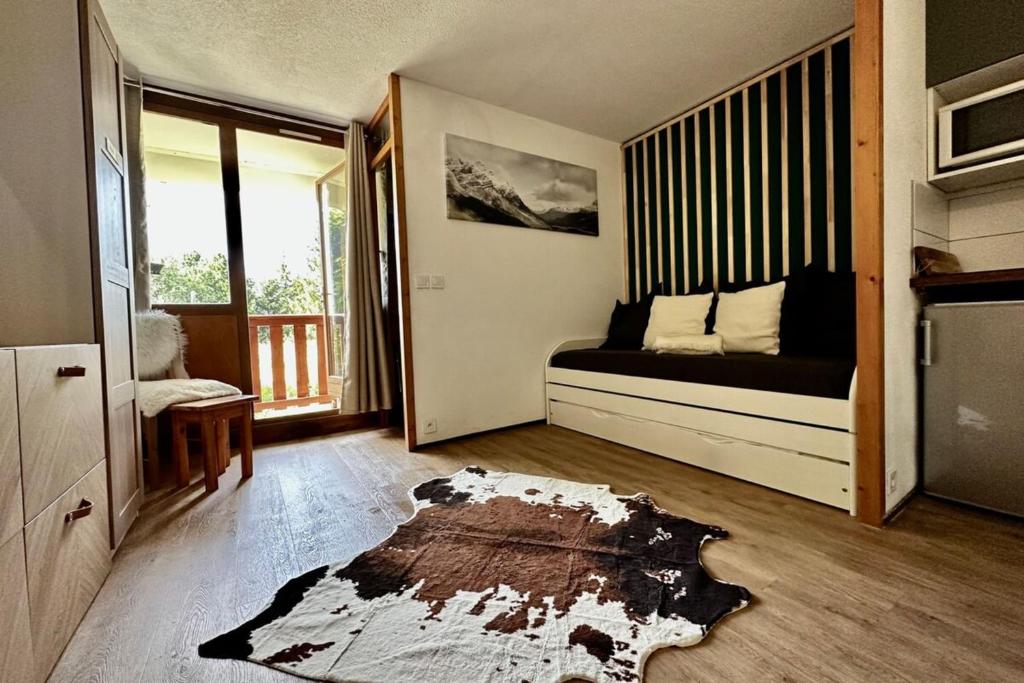 The Edelweiss Renovated studio for 4 people gite pied des pistes 1