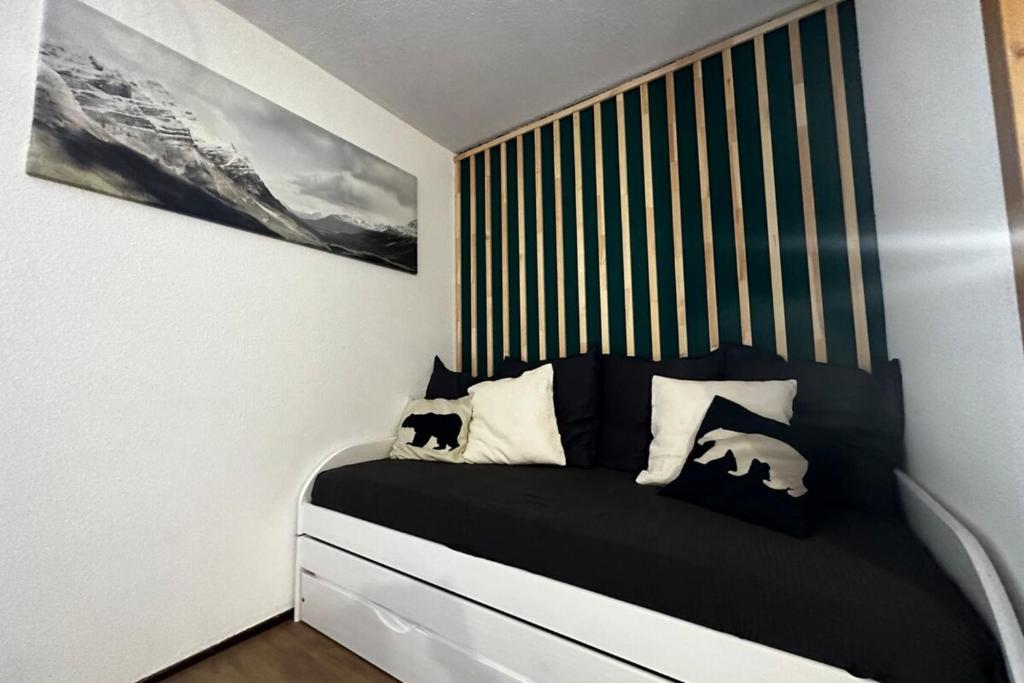 The Edelweiss Renovated studio for 4 people gite pied des pistes 7