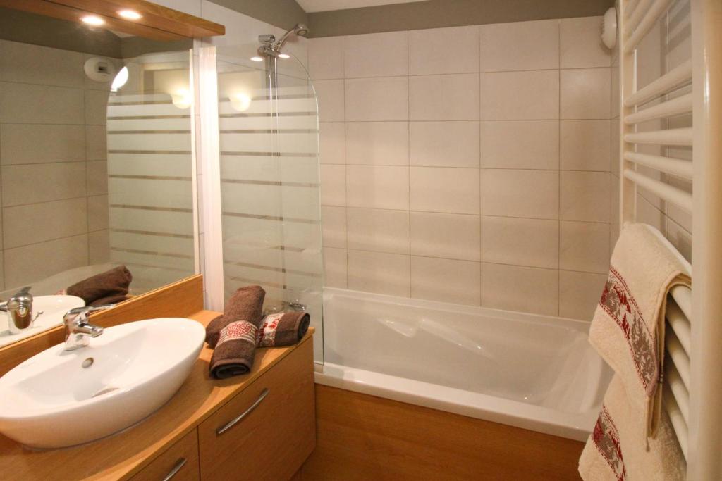 Time to Ski Athos appartement pied des pistes 2
