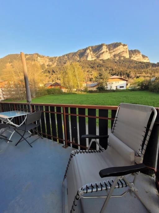 Tres bel appartement avec vue appartement pied des pistes 12