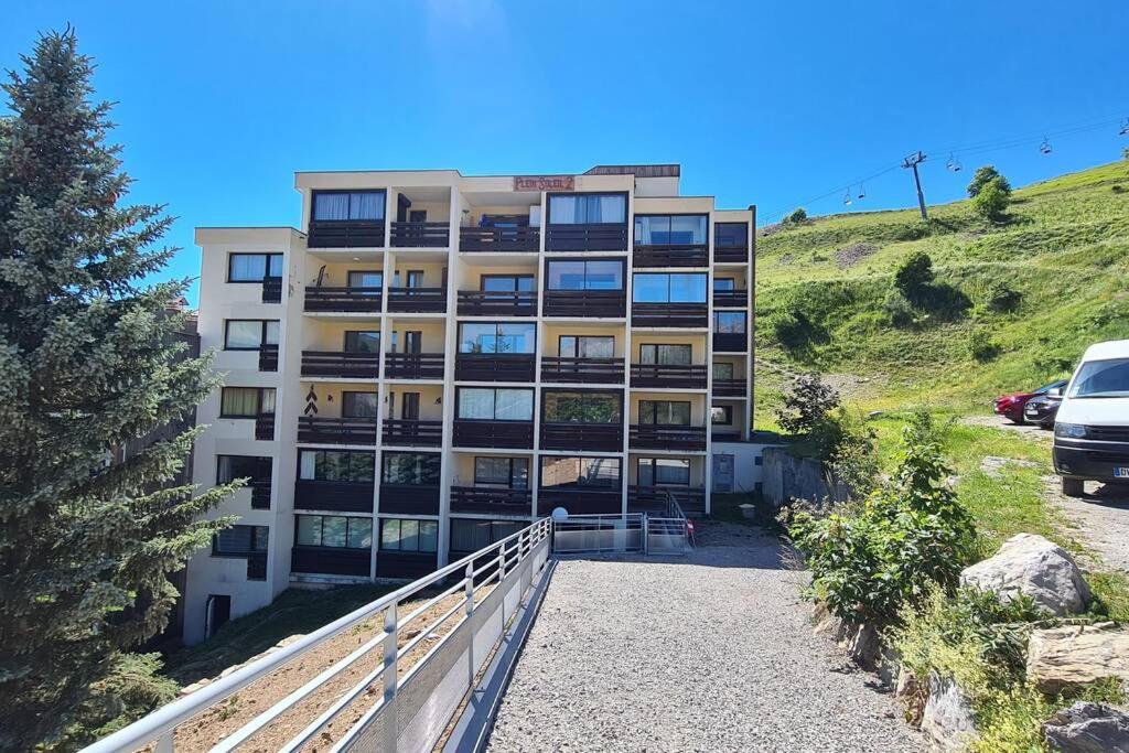 Tres joli studio au calme et bien situe appartement pied des pistes 19