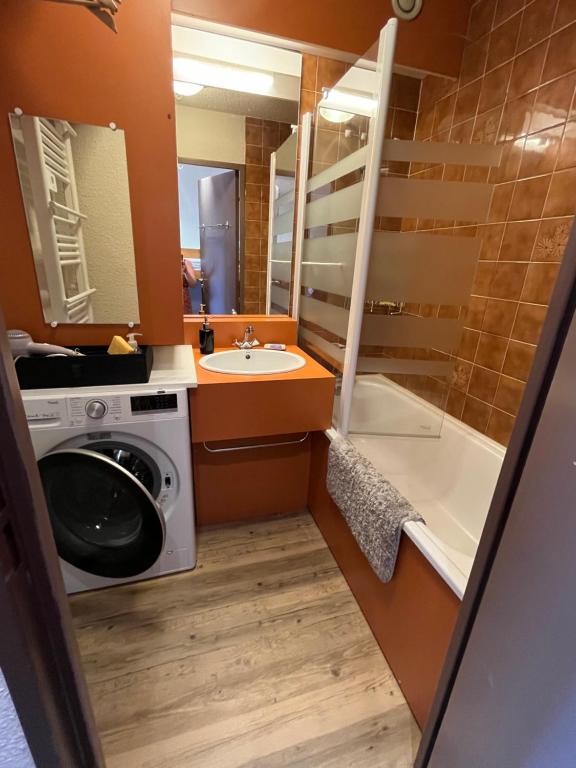 Tres joli studio au calme et bien situe appartement pied des pistes 2