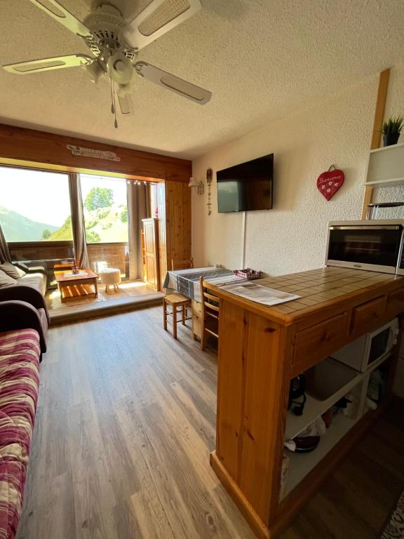 Tres joli studio au calme et bien situe appartement pied des pistes 4