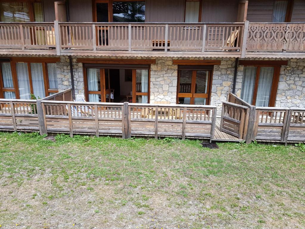 Un hiver a Courchevel Ski in ski out appartement pied des pistes 18