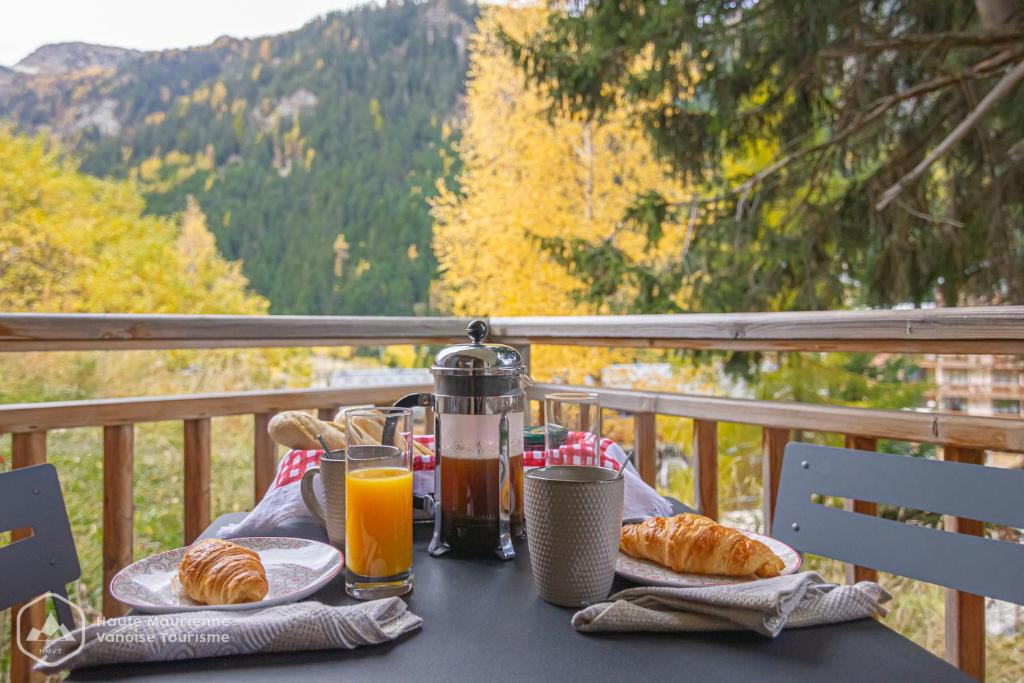 VALFREJUS Appartement LErable Les Chalets de Florence 2 Chaleureux et fonctionnel plein centre a cote des telecabines 4 a 7 pers appartement pied des pistes 9