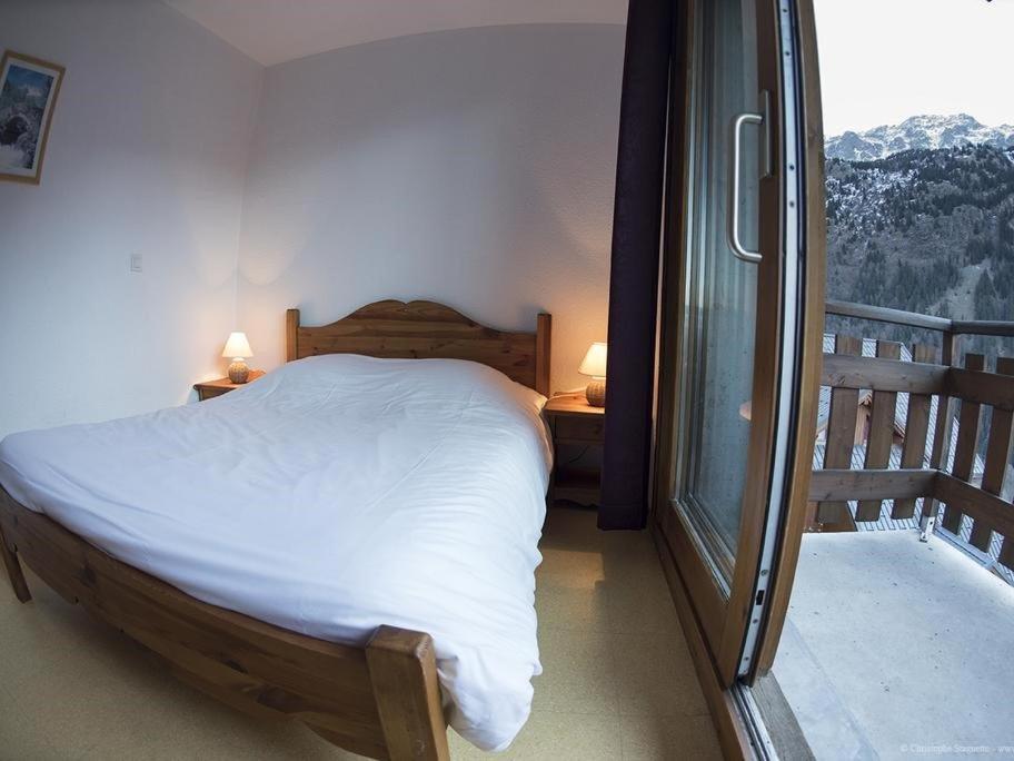 VAUJANYLOCATIONS Chalet De Marie gite pied des pistes 1