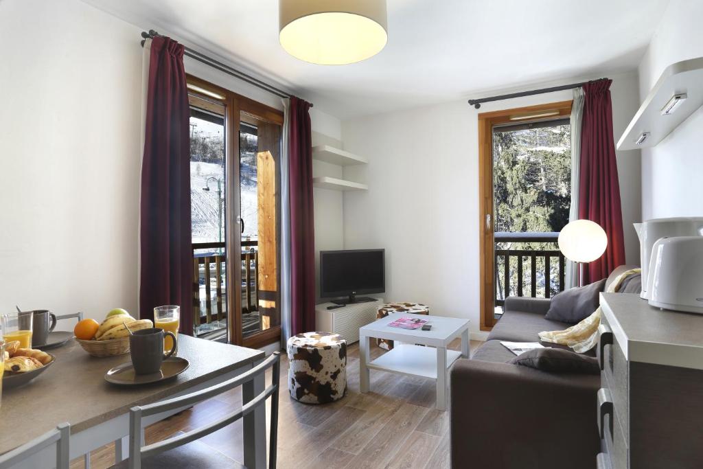 Vacanceole Au Coeur des Ours hotel pied des pistes 18