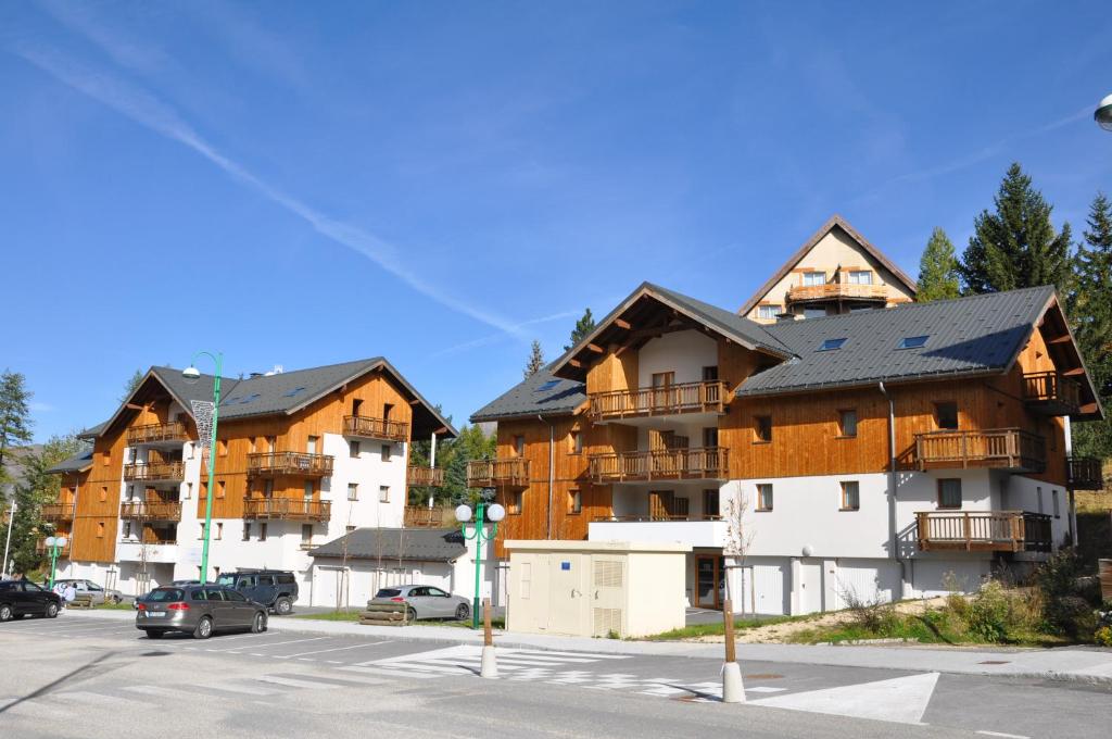 Vacanceole Au Coeur des Ours hotel pied des pistes 4