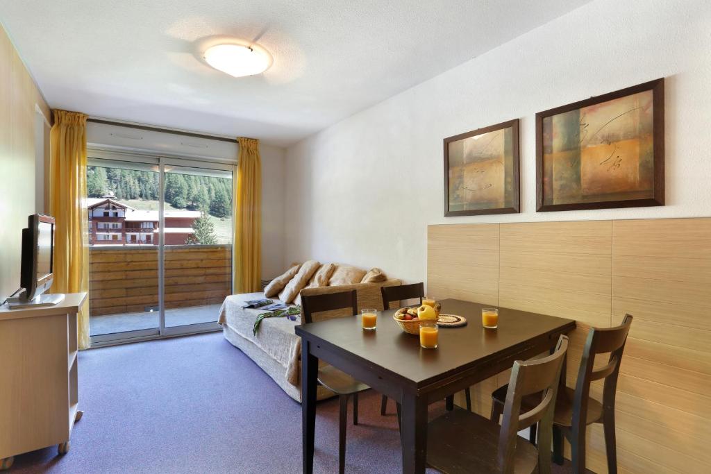 Vacanceole Les Chalets du Verdon hotel pied des pistes 12