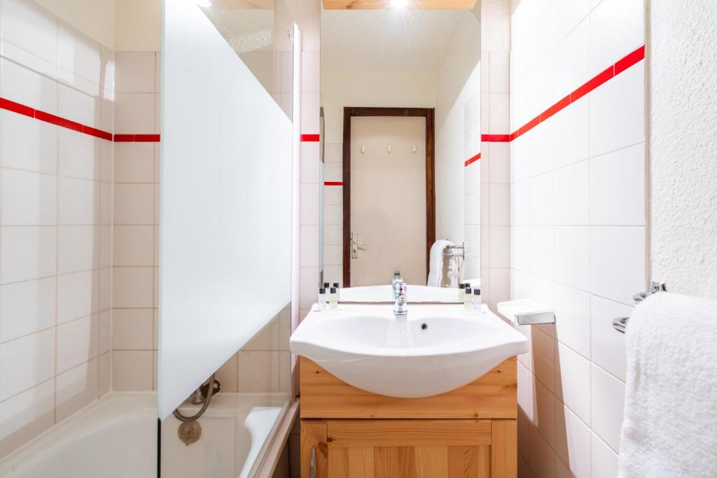 Vacanceole Residence Grand Morillon hotel pied des pistes 2