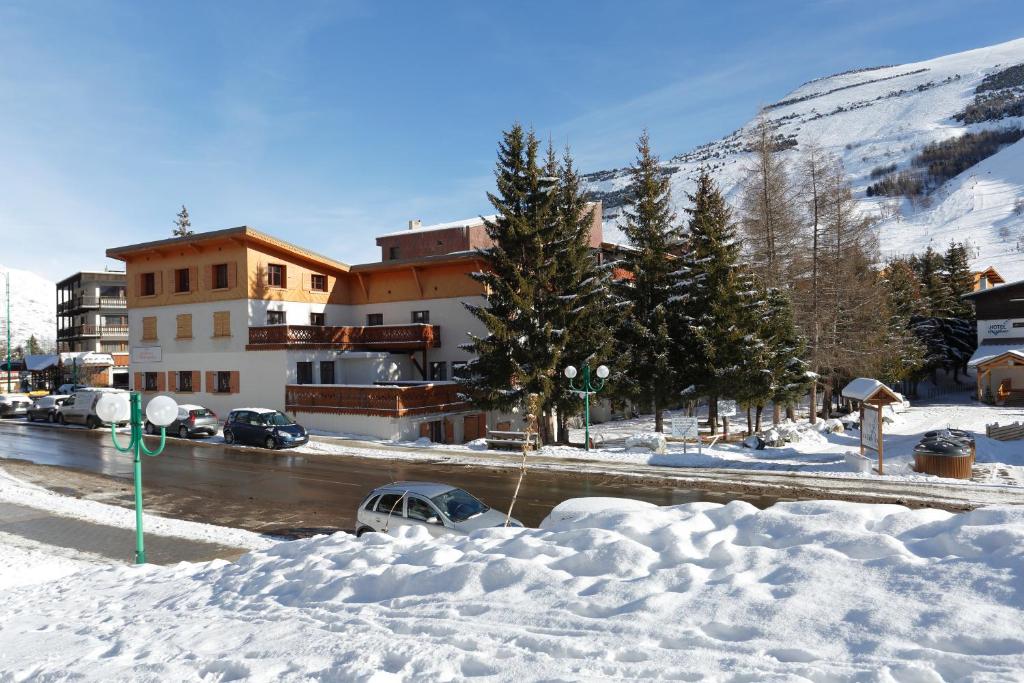 Vacanceole Residence LEdelweiss hotel pied des pistes 3