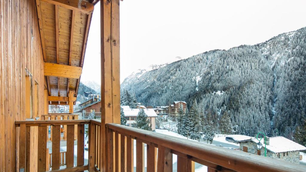 Vacanceole Residence Les Chalets de la Ramoure hotel pied des pistes 10
