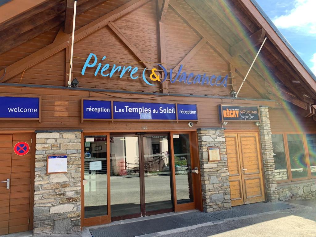 Val Thorens Temple of the Sun ski in ski out appartement pied des pistes 12