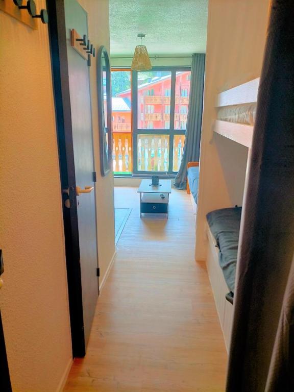 Valfrejus Studio 19m2 cosy 60 m des pistes draps non compris appartement pied des pistes 10