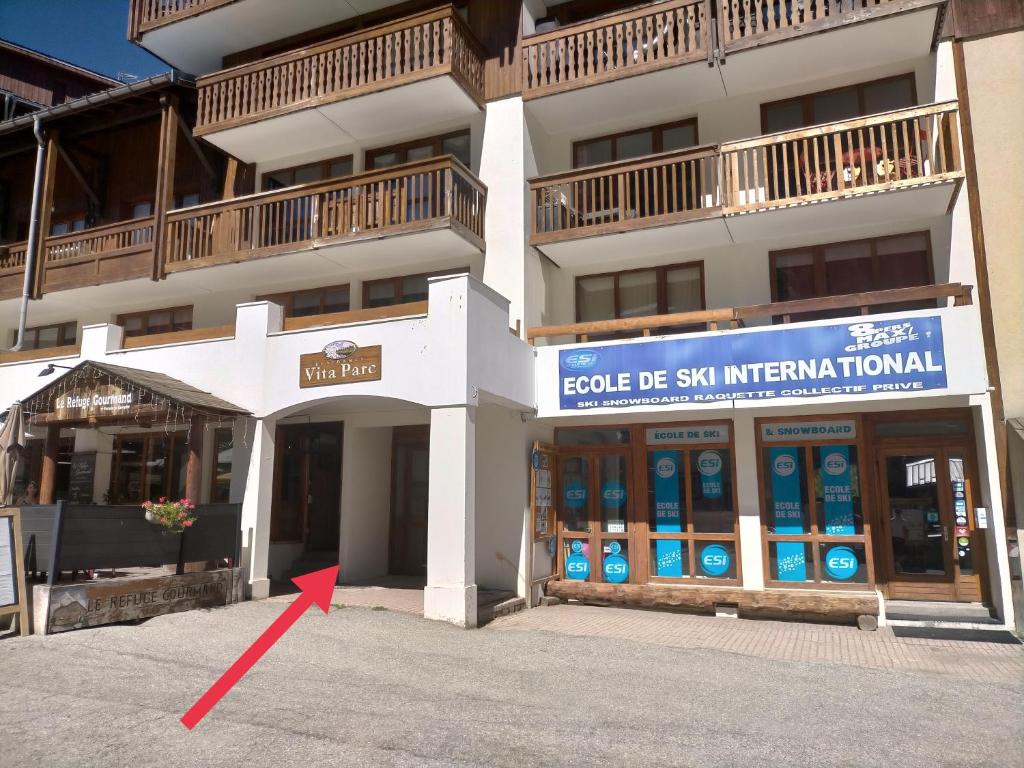 Valfrejus Studio 19m2 cosy 60 m des pistes draps non compris appartement pied des pistes 17