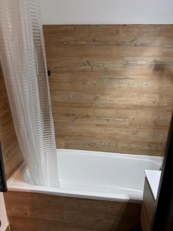 Valfrejus Studio 19m2 cosy 60 m des pistes draps non compris appartement pied des pistes 5