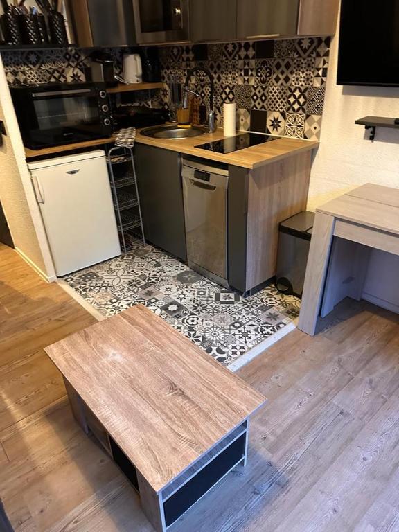 Valfrejus Studio 19m2 cosy 60 m des pistes draps non compris appartement pied des pistes