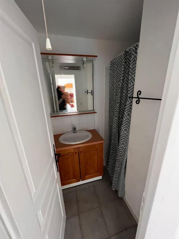 Vars Appart spacieux renove 4 couchages dans chalet appartement pied des pistes 2