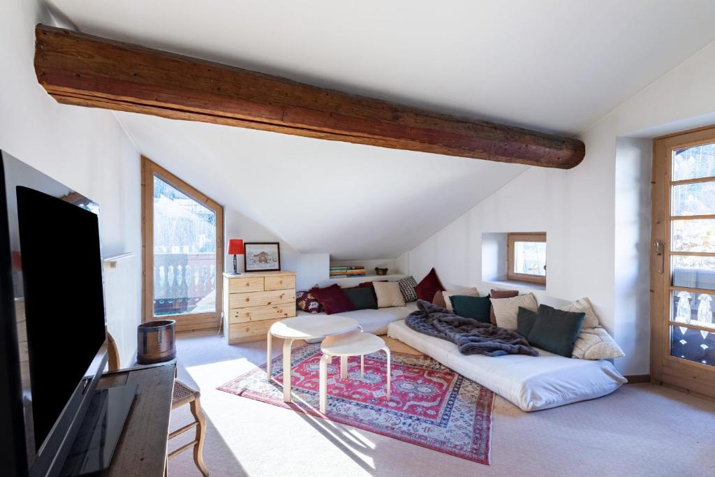 Very Nice Chalet Near The Slopes Courchevel chalet pied des pistes