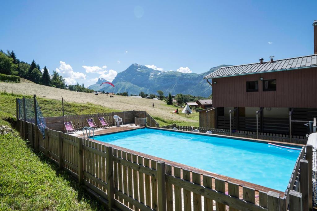 Village De Vacances Les Flocons Verts hotel pied des pistes 3