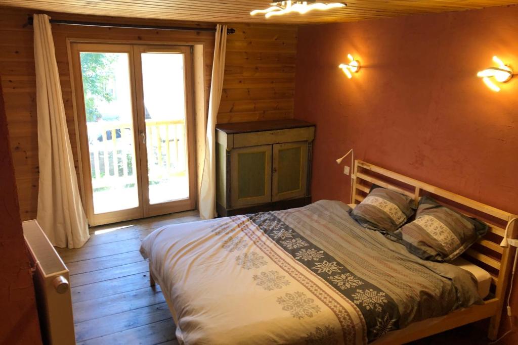 Village House In The Heart Of Saint Chaffrey gite pied des pistes 4