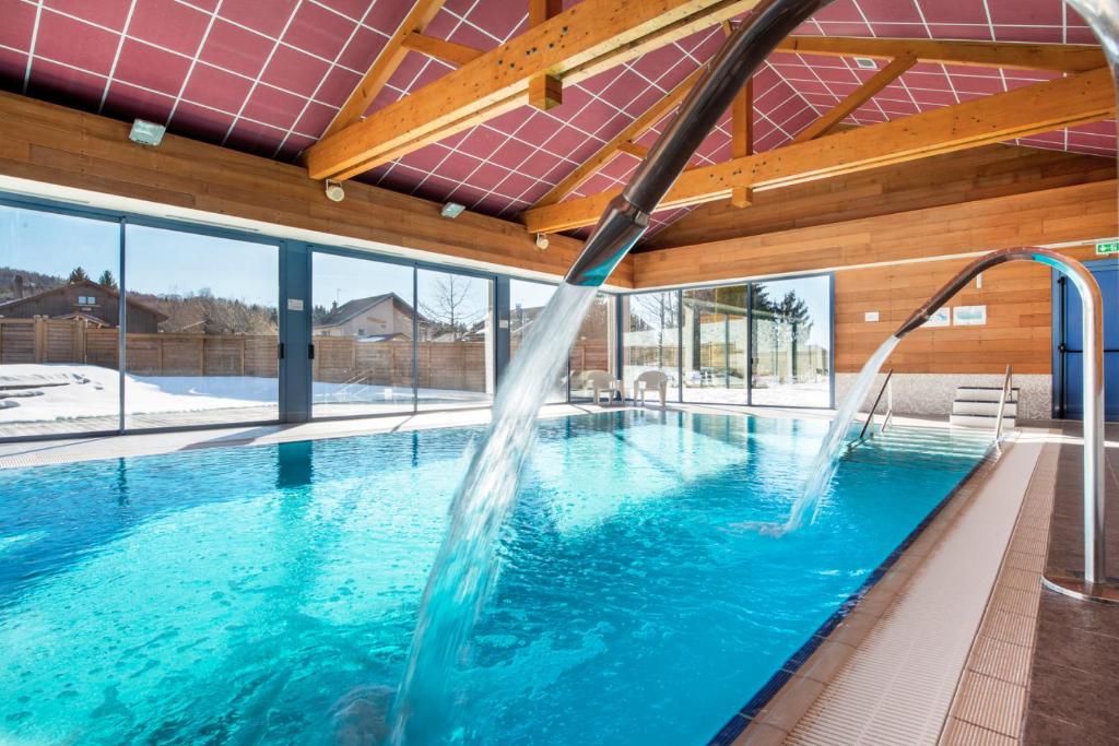Village vacances Chalet de la Haute Joux hotel pied des pistes