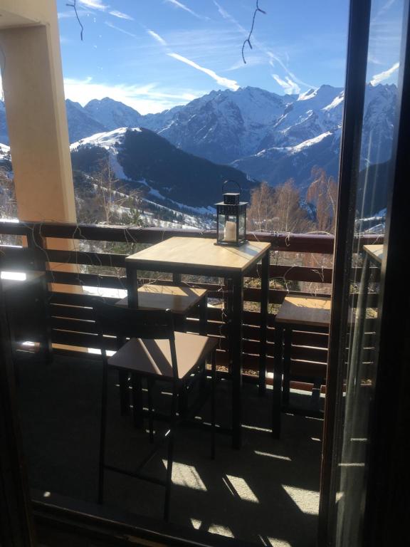 Vue exceptionnelle ALPE D HUEZ appartement pied des pistes 3