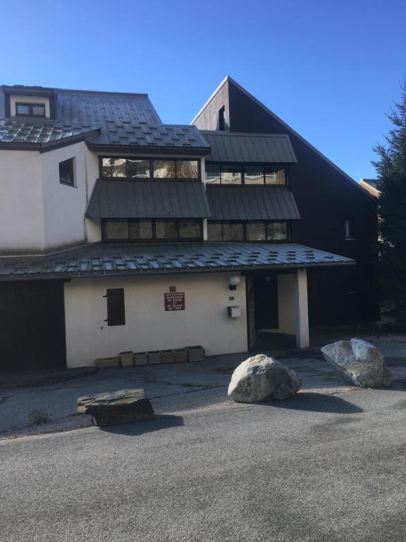 Vue exceptionnelle ALPE D HUEZ appartement pied des pistes 5
