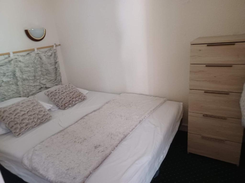 appart entierement renove les coches la Plagne appartement pied des pistes 1