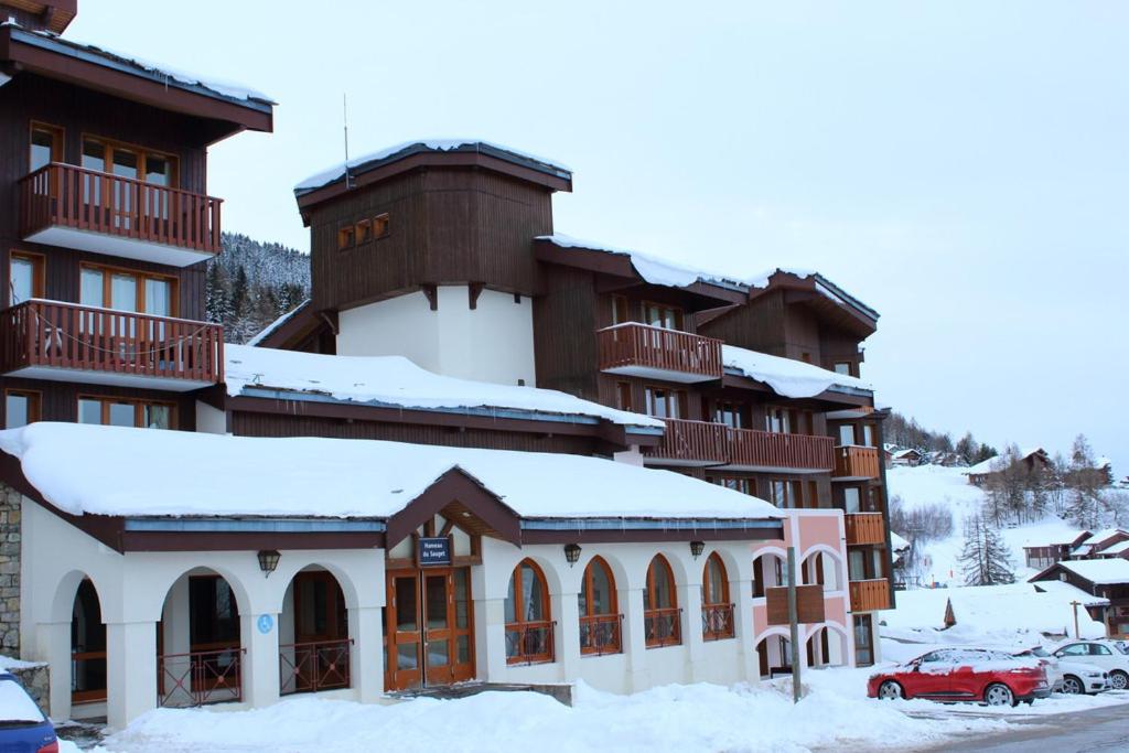 appart entierement renove les coches la Plagne appartement pied des pistes 13