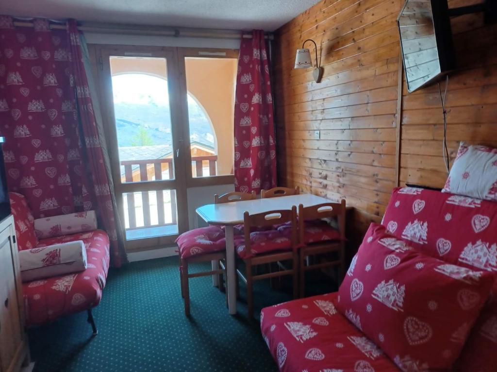 appart entierement renove les coches la Plagne appartement pied des pistes 3