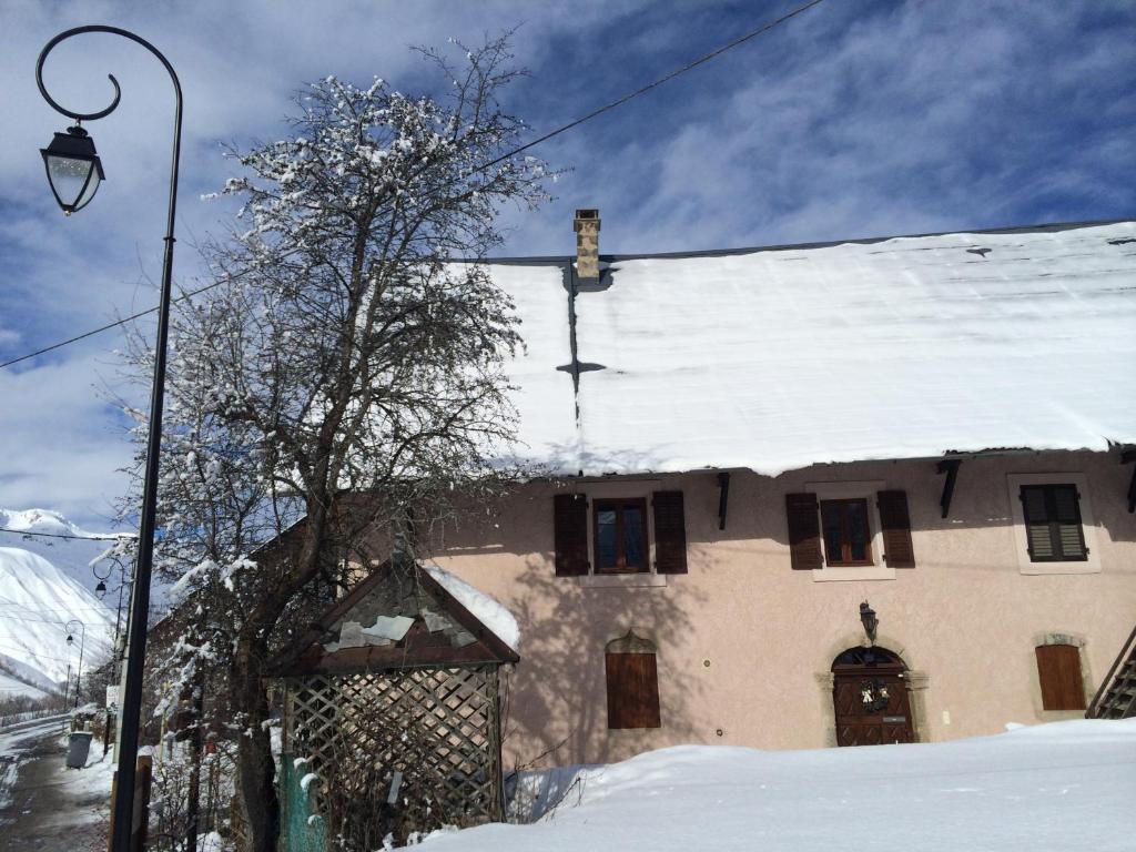 appartement edlweiss 4 pers dans gitela maison daugustin classe 3 etoiles la tour73530 st jean darves appartement pied des pistes 17