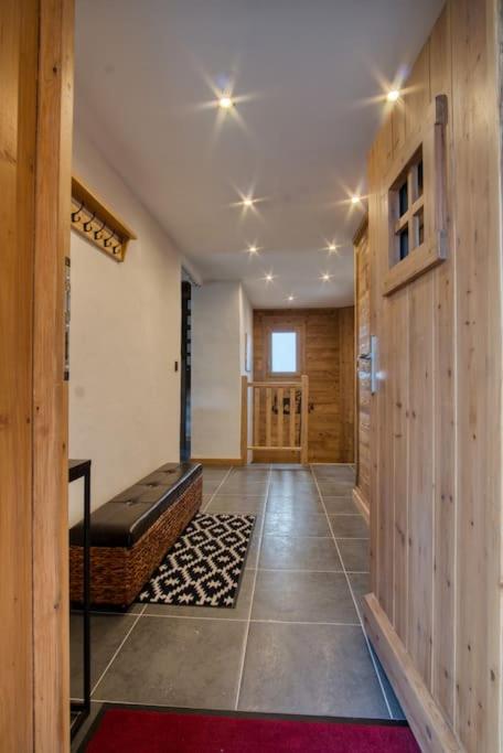 chalet lOrignal 145m2 10pers pied de pisteSPA gite pied des pistes 11