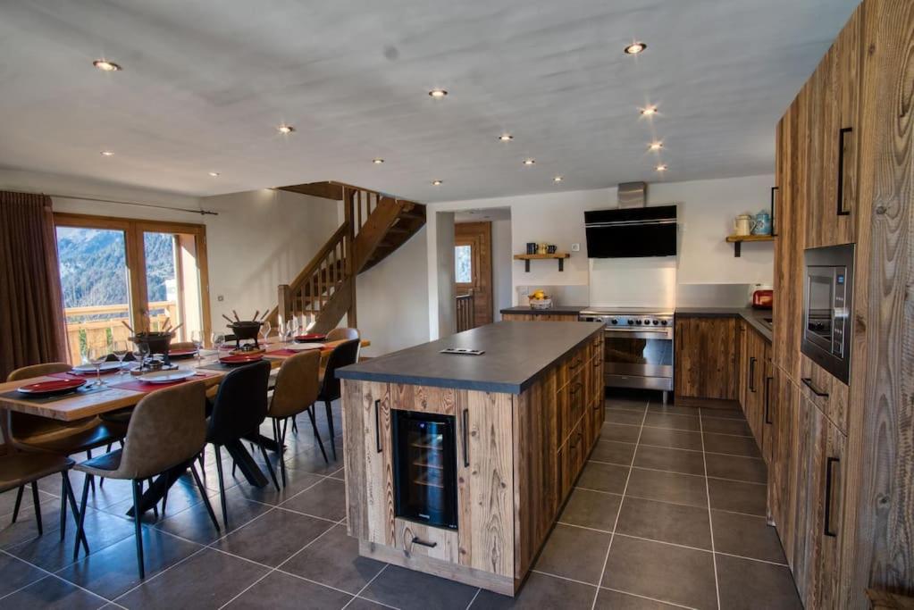 chalet lOrignal 145m2 10pers pied de pisteSPA gite pied des pistes 14