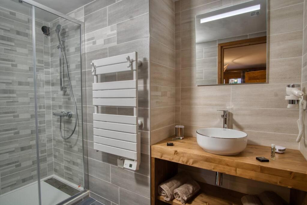 chalet lOrignal 145m2 10pers pied de pisteSPA gite pied des pistes 2