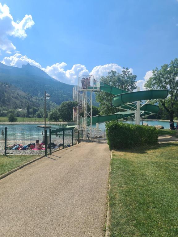grand studio 28 m2 tout confort au pieds des pistes appartement pied des pistes 5