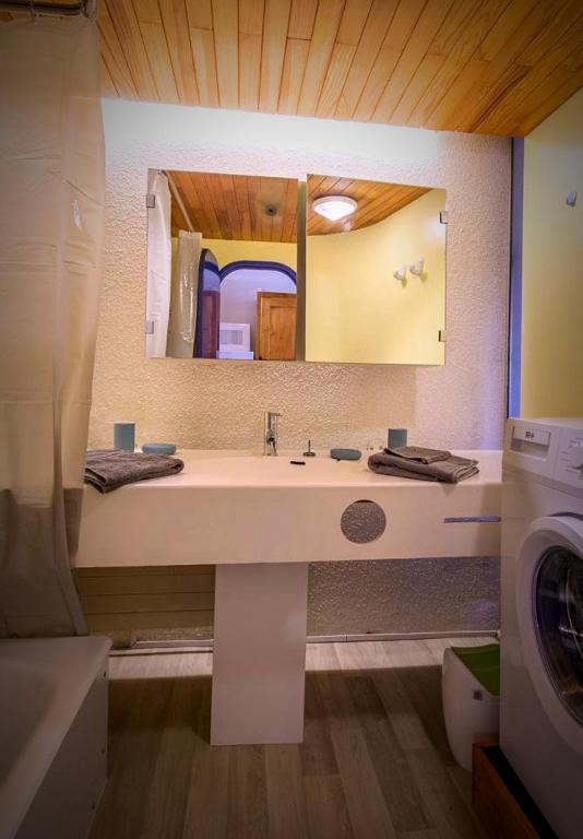 les 3 marmottes Les Arolles appartement pied des pistes 2