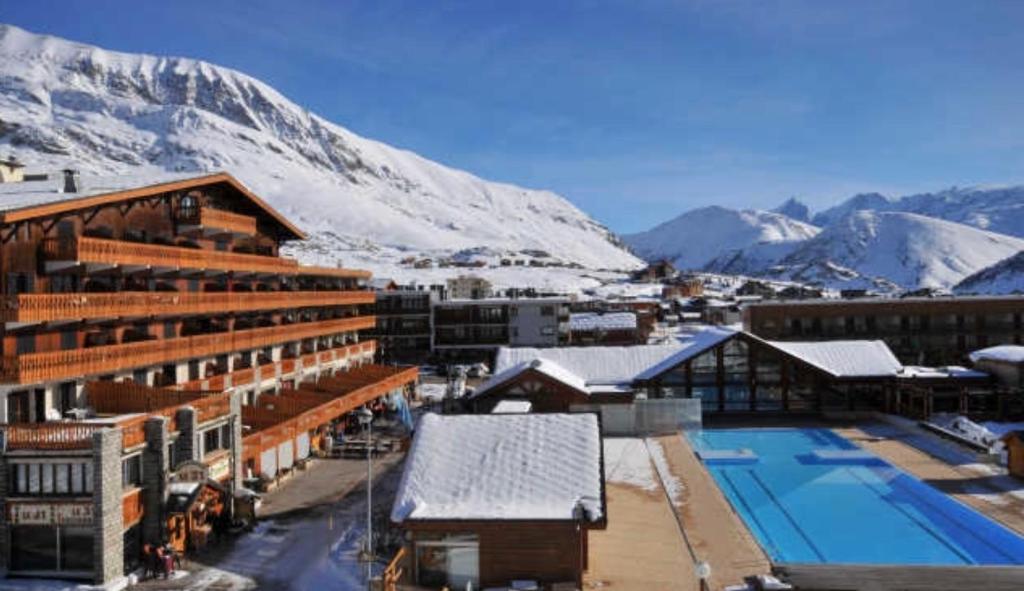 spot exceptl 80 m2 centre Alpe d Huez ski au pied Menandiere 8 pers 3ch 3sdb appartement pied des pistes 5