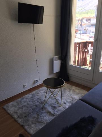 studio cabine chalet club III entierement renove appartement pied des pistes 3