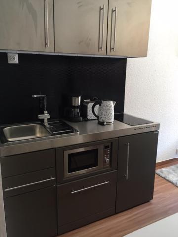 studio cabine chalet club III entierement renove appartement pied des pistes 9