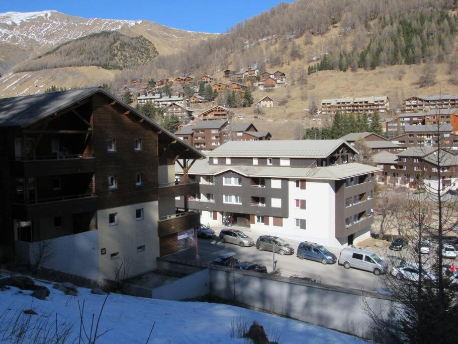 studio moderne avec coin montagne la vallee blanche 2 La Foux d Allos appartement pied des pistes