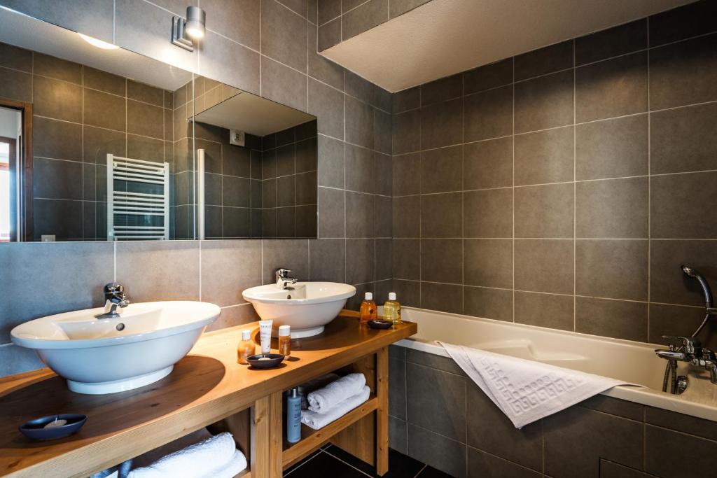 travelski home premium Residence Le Roc Belle Face appartement pied des pistes 14