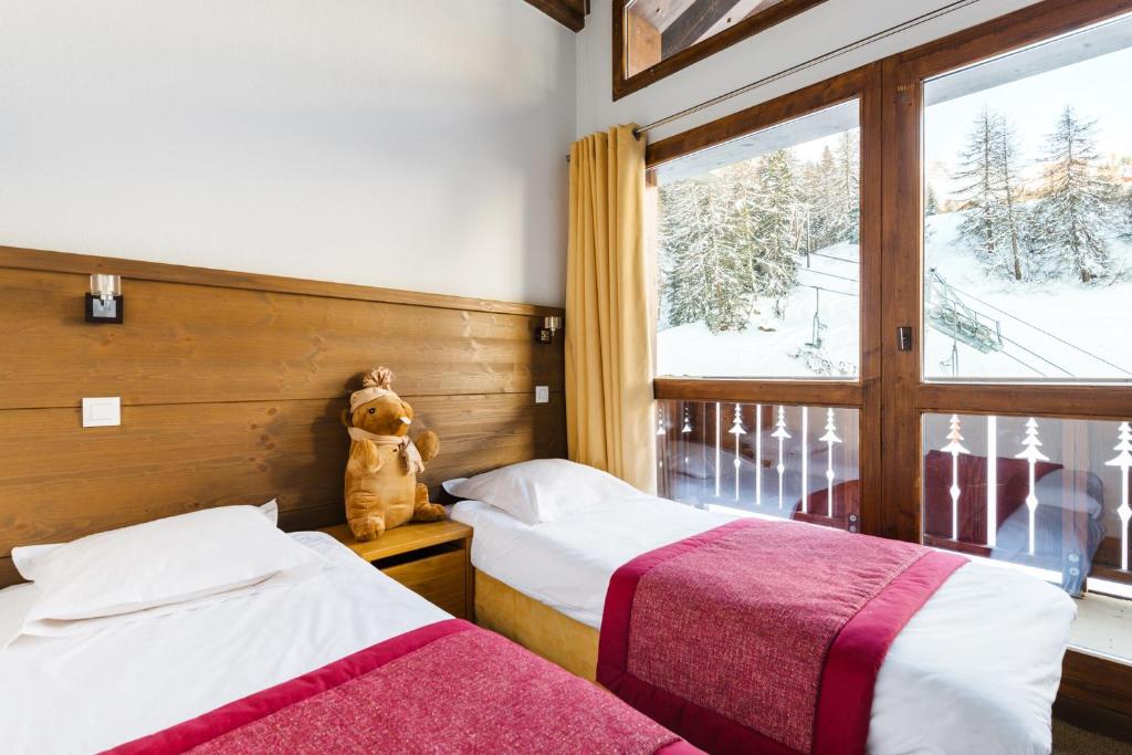 travelski home premium Residence Les Chalets dEdelweiss appartement pied des pistes 1