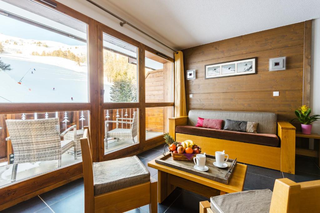 travelski home premium Residence Les Chalets dEdelweiss appartement pied des pistes 11